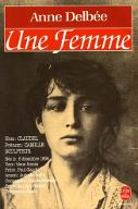 Une femme